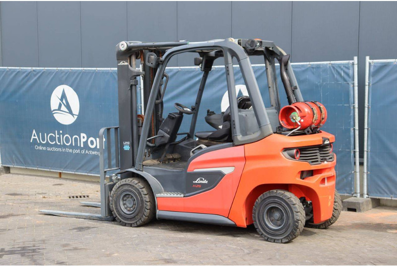Linde H25 - Chariot élévateur à gaz: photos 3 Linde H25 - Chariot élévateur à gaz: photos 3
