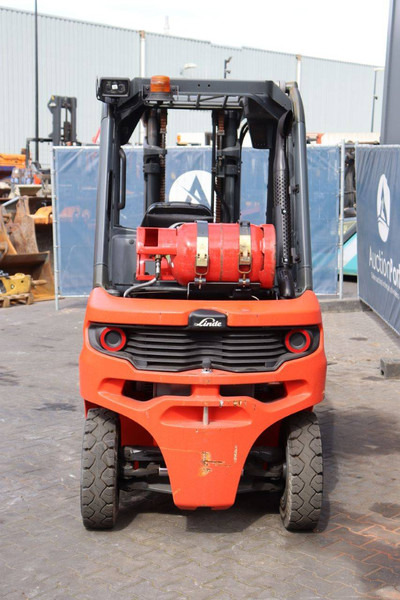 Linde H25 - Chariot élévateur à gaz: photos 5 Linde H25 - Chariot élévateur à gaz: photos 5