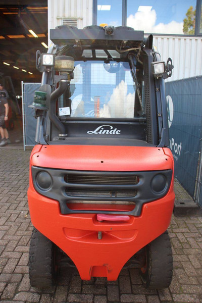 Linde H30D-02 - Chariot élévateur diesel: photos 4 Linde H30D-02 - Chariot élévateur diesel: photos 4