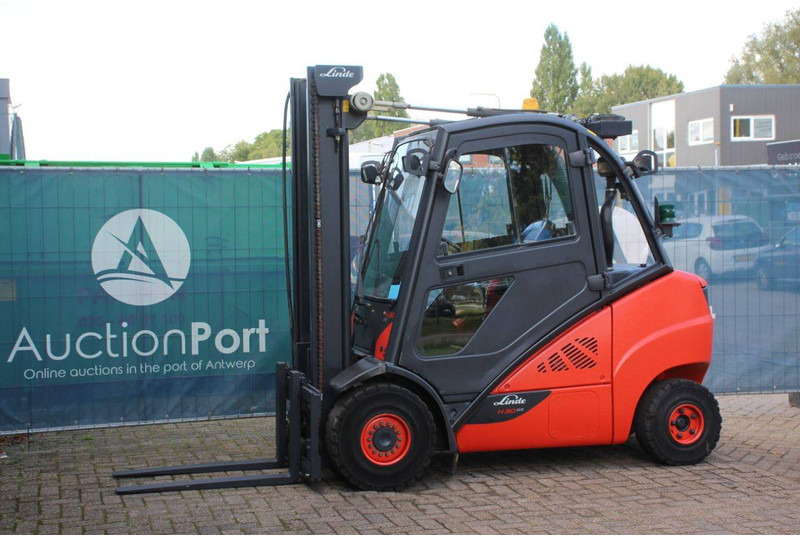Linde H30D-02 - Chariot élévateur diesel: photos 1 Linde H30D-02 - Chariot élévateur diesel: photos 1