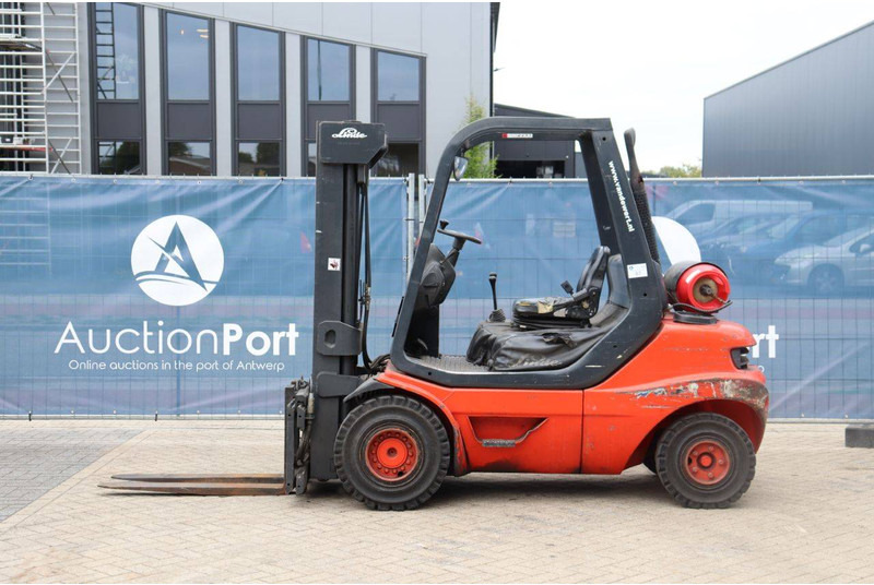 Linde H30T-03 - Chariot élévateur à gaz: photos 2 Linde H30T-03 - Chariot élévateur à gaz: photos 2