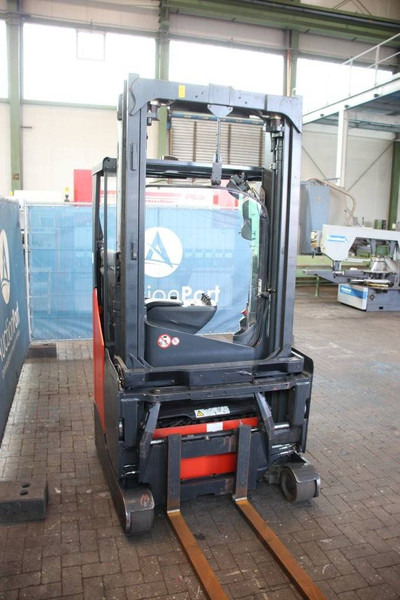 Chariot à mât rétractable Linde R14X-03: photos 6
