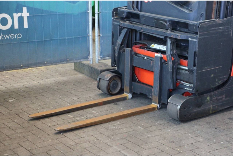 Chariot à mât rétractable Linde R14X-03: photos 9