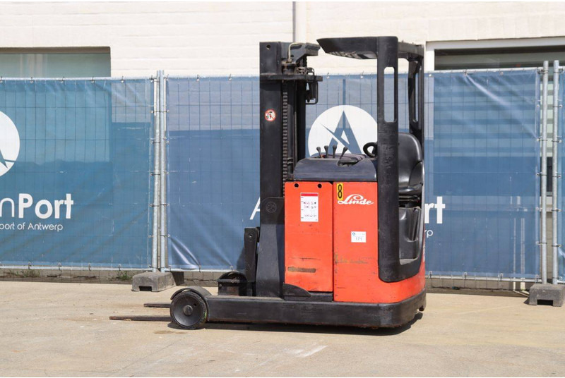 Linde R16 - Chariot à mât rétractable: photos 3 Linde R16 - Chariot à mât rétractable: photos 3