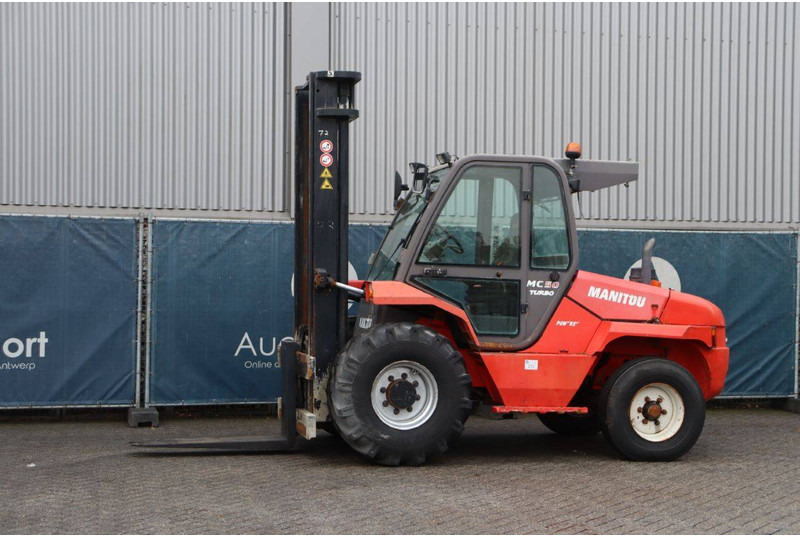 Manitou MC50T - Chariot tout terrain: photos 1 Manitou MC50T - Chariot tout terrain: photos 1