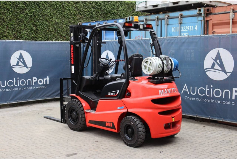 Manitou MI 25 G - Chariot élévateur à gaz: photos 3 Manitou MI 25 G - Chariot élévateur à gaz: photos 3