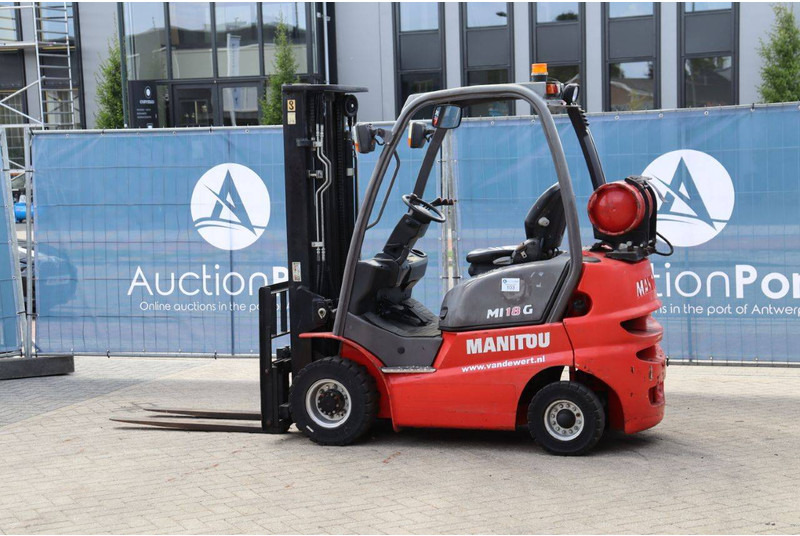 Manitou MI18G - Chariot élévateur à gaz: photos 3 Manitou MI18G - Chariot élévateur à gaz: photos 3