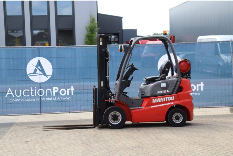 Manitou MI18G - Chariot élévateur à gaz: photos 1 Manitou MI18G - Chariot élévateur à gaz: photos 1