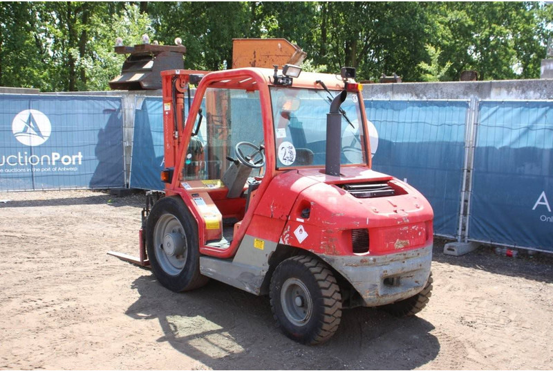 Manitou MSI 25 - Chariot élévateur diesel: photos 3 Manitou MSI 25 - Chariot élévateur diesel: photos 3