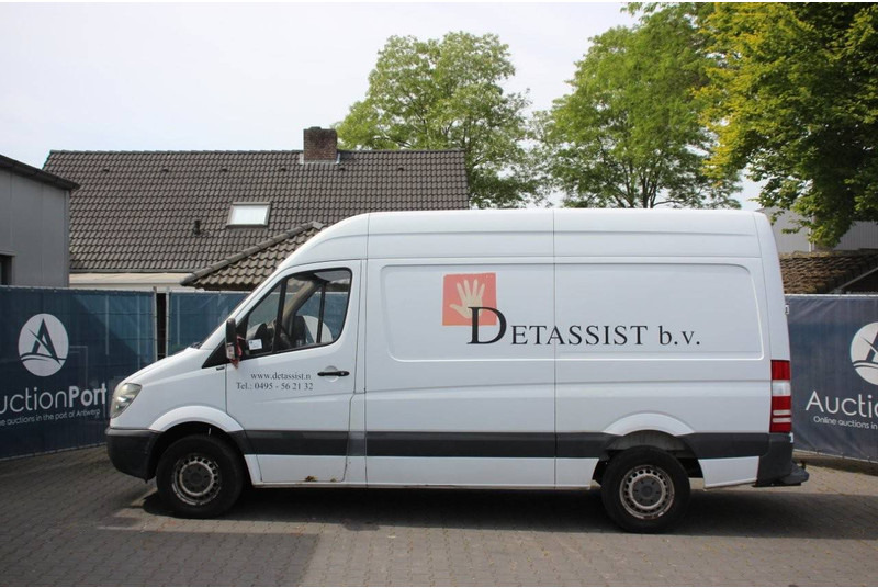 Mercedes-Benz 906 Ka 35 Sprinter 311cdi - Fourgon utilitaire: photos 2 Mercedes-Benz 906 Ka 35 Sprinter 311cdi - Fourgon utilitaire: photos 2