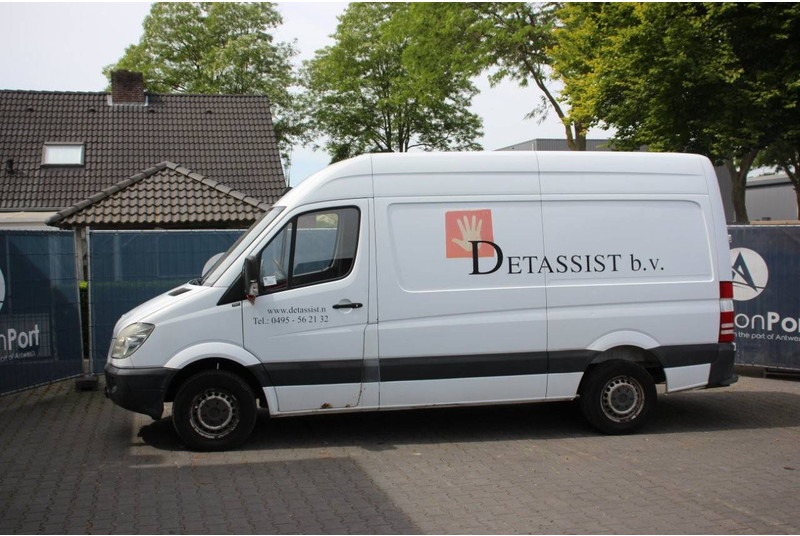 Mercedes-Benz 906 Ka 35 Sprinter 311cdi - Fourgon utilitaire: photos 1 Mercedes-Benz 906 Ka 35 Sprinter 311cdi - Fourgon utilitaire: photos 1
