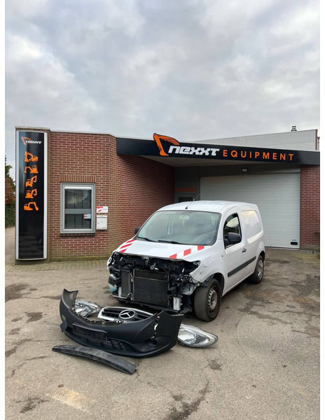 Mercedes-Benz Citan 109 CDI - Fourgon utilitaire: photos 1 Mercedes-Benz Citan 109 CDI - Fourgon utilitaire: photos 1