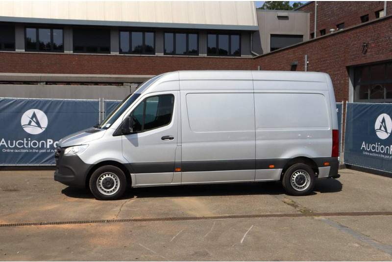 Mercedes-Benz Sprinter - Fourgon utilitaire: photos 1 Mercedes-Benz Sprinter - Fourgon utilitaire: photos 1