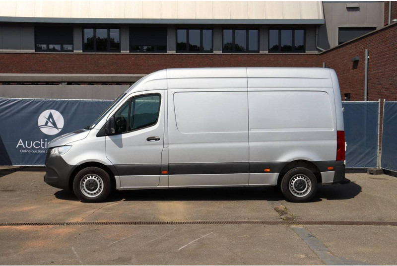 Mercedes-Benz Sprinter - Fourgon utilitaire: photos 2 Mercedes-Benz Sprinter - Fourgon utilitaire: photos 2