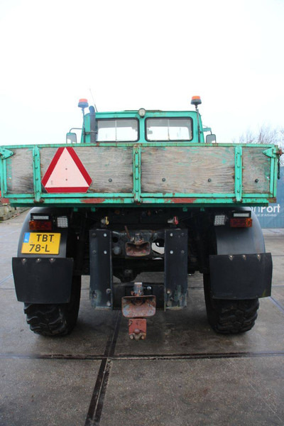 Mercedes-Benz Unimog 1300 - Camion plateau: photos 4 Mercedes-Benz Unimog 1300 - Camion plateau: photos 4
