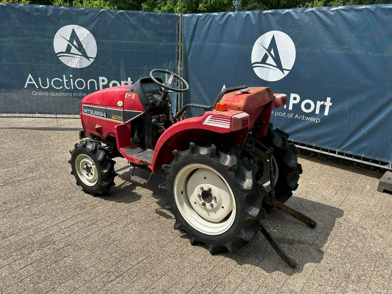 Mitsubishi MT165 - Tracteur agricole: photos 2 Mitsubishi MT165 - Tracteur agricole: photos 2