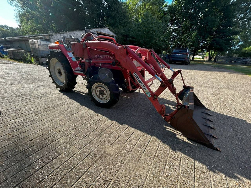 Mitsubishi MT20 - Tracteur agricole: photos 5 Mitsubishi MT20 - Tracteur agricole: photos 5