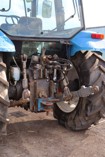 Tracteur agricole New Holland Ford 6635DT/4: photos 17