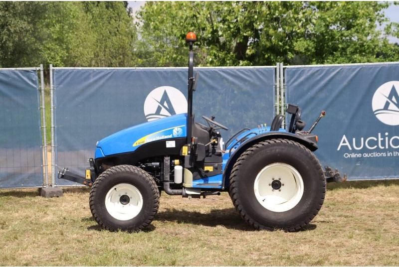 New Holland T3040 - Tracteur agricole: photos 2 New Holland T3040 - Tracteur agricole: photos 2