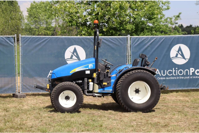 New Holland T3040 - Tracteur agricole: photos 1 New Holland T3040 - Tracteur agricole: photos 1