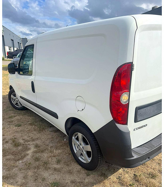 Opel Combo 1.6 CDTI - Fourgon utilitaire: photos 3 Opel Combo 1.6 CDTI - Fourgon utilitaire: photos 3