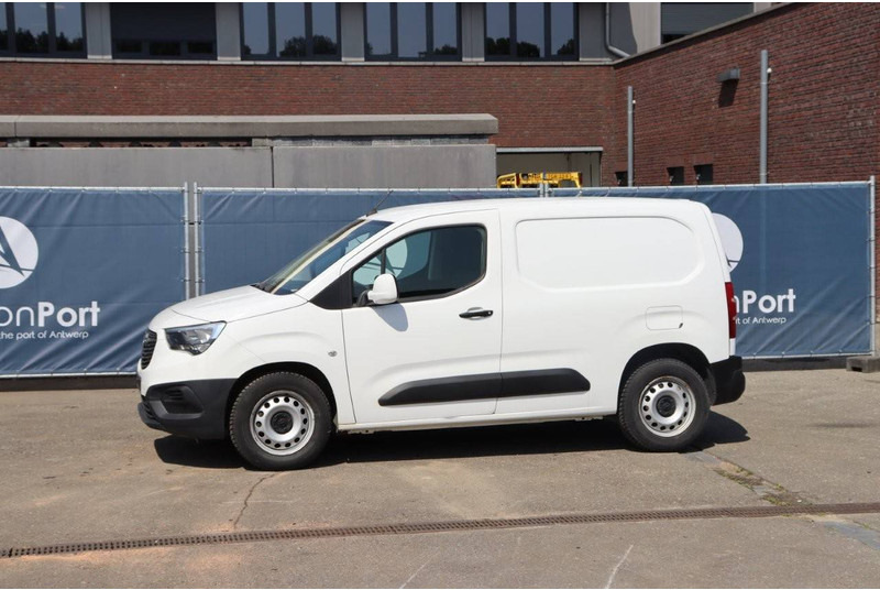 Opel Combo Cargo - Fourgon utilitaire: photos 1 Opel Combo Cargo - Fourgon utilitaire: photos 1