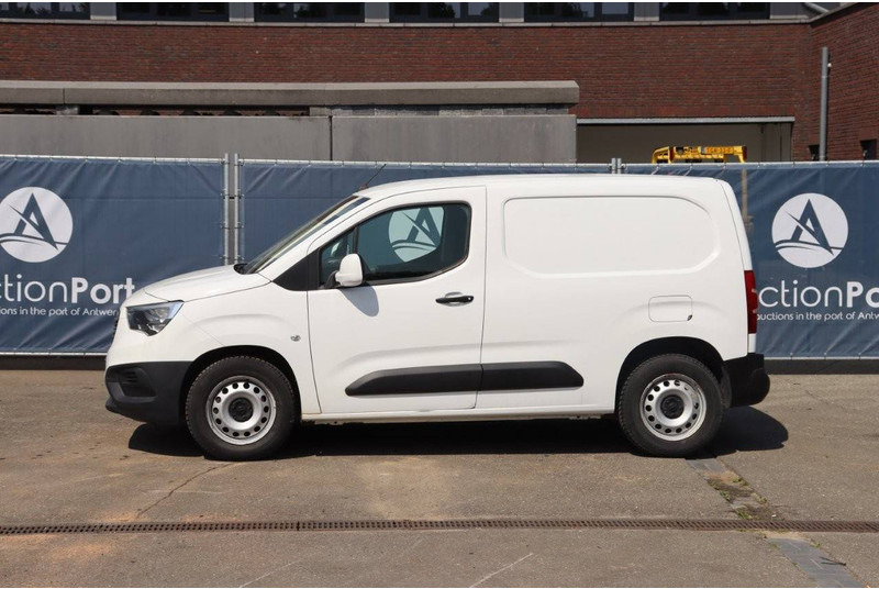 Opel Combo Cargo - Fourgon utilitaire: photos 2 Opel Combo Cargo - Fourgon utilitaire: photos 2