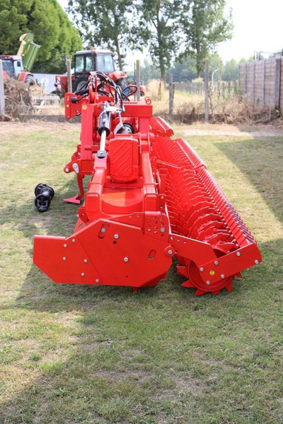Özduman Falcon XL 6000 - Herse rotative: photos 5 Özduman Falcon XL 6000 - Herse rotative: photos 5