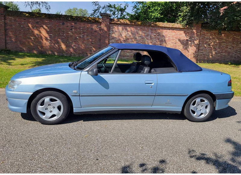 Peugeot 306 Cabriolet 1.6 Automatic - Berline: photos 2 Peugeot 306 Cabriolet 1.6 Automatic - Berline: photos 2