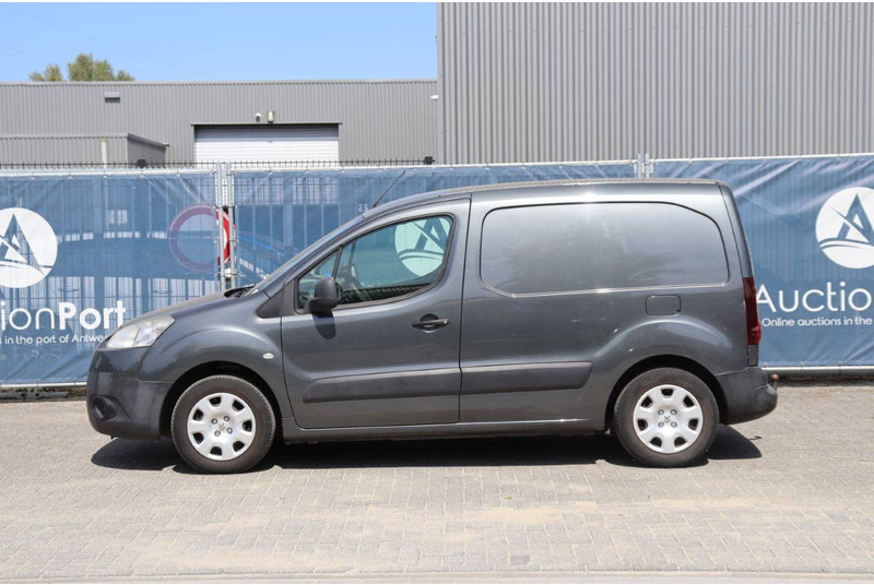 Peugeot Partner - Fourgon utilitaire: photos 2 Peugeot Partner - Fourgon utilitaire: photos 2