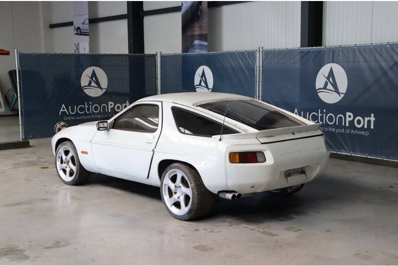 Porsche 928 S - Berline: photos 4 Porsche 928 S - Berline: photos 4
