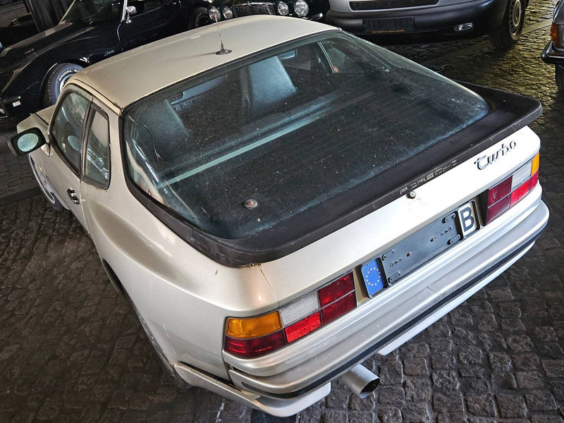 Porsche 944 Turbo - Berline: photos 2 Porsche 944 Turbo - Berline: photos 2