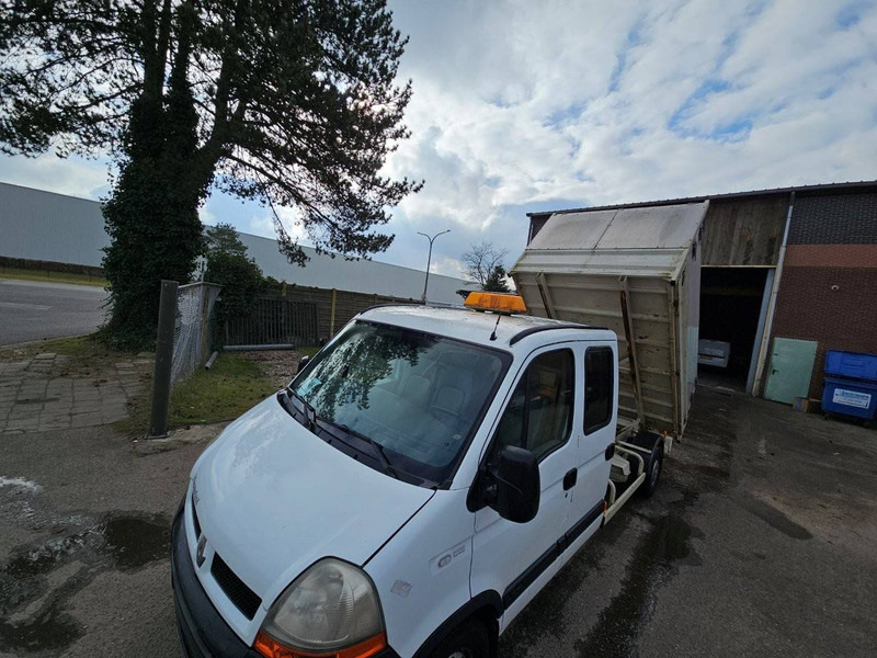 Renault Master (II - phase 2) 2.5 dCi - Véhicule utilitaire benne: photos 5 Renault Master (II - phase 2) 2.5 dCi - Véhicule utilitaire benne: photos 5