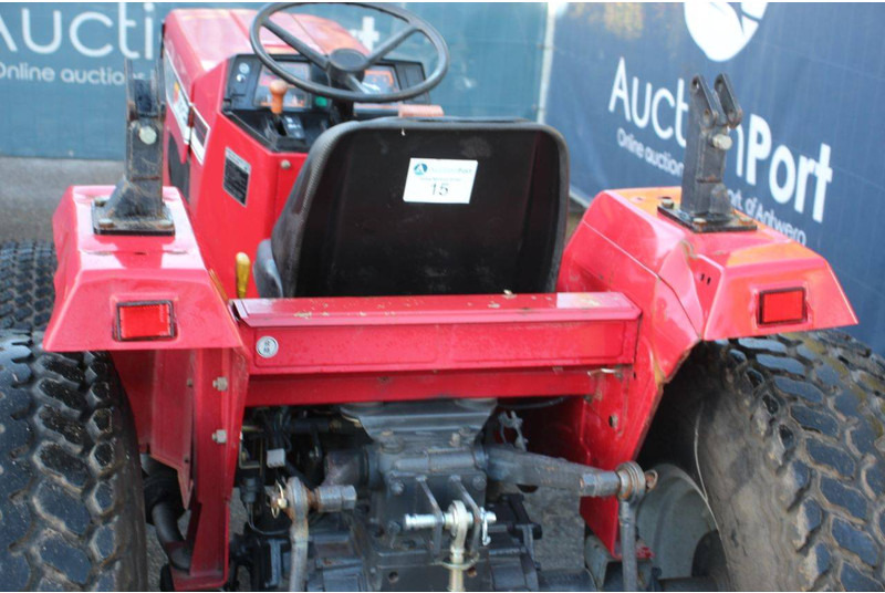 Tracteur agricole Shibaura S325 Hydrostaat: photos 12