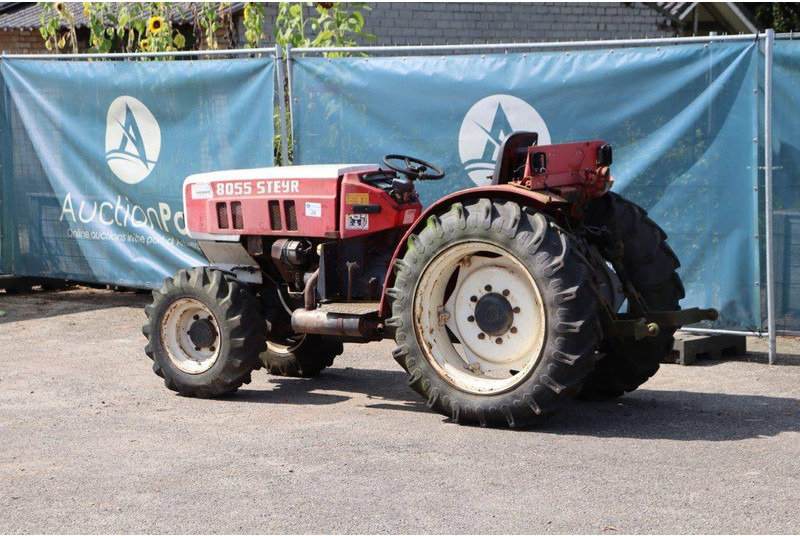 Steyr 8055 - Tracteur agricole: photos 3 Steyr 8055 - Tracteur agricole: photos 3