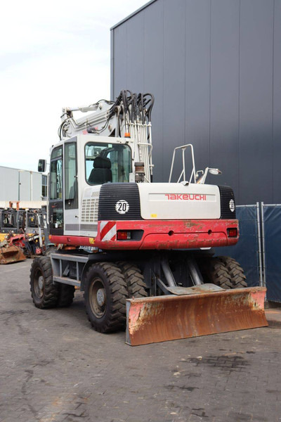 Takeuchi TB1160W - Pelle sur pneus: photos 4 Takeuchi TB1160W - Pelle sur pneus: photos 4