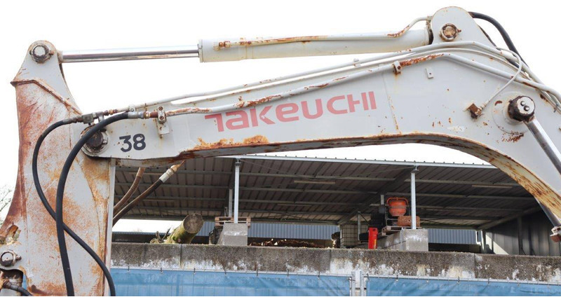 Pelle sur chenille Takeuchi TB175: photos 10