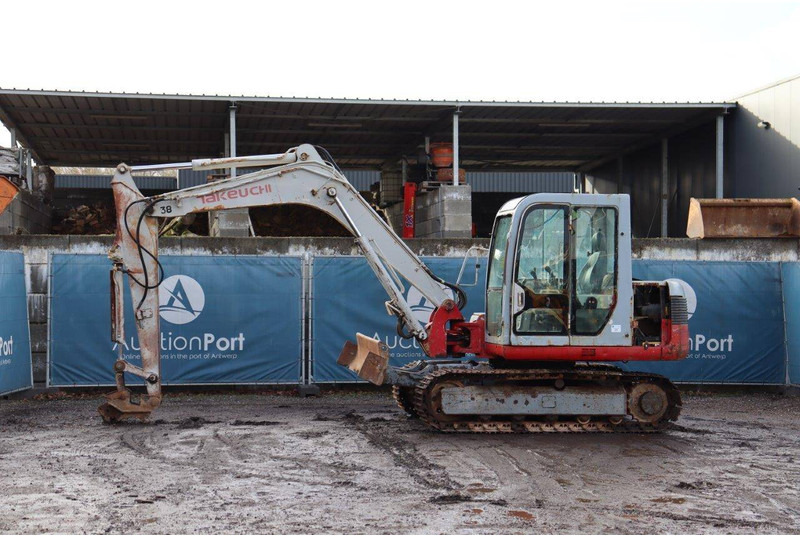 Takeuchi TB175 - Pelle sur chenille: photos 1 Takeuchi TB175 - Pelle sur chenille: photos 1
