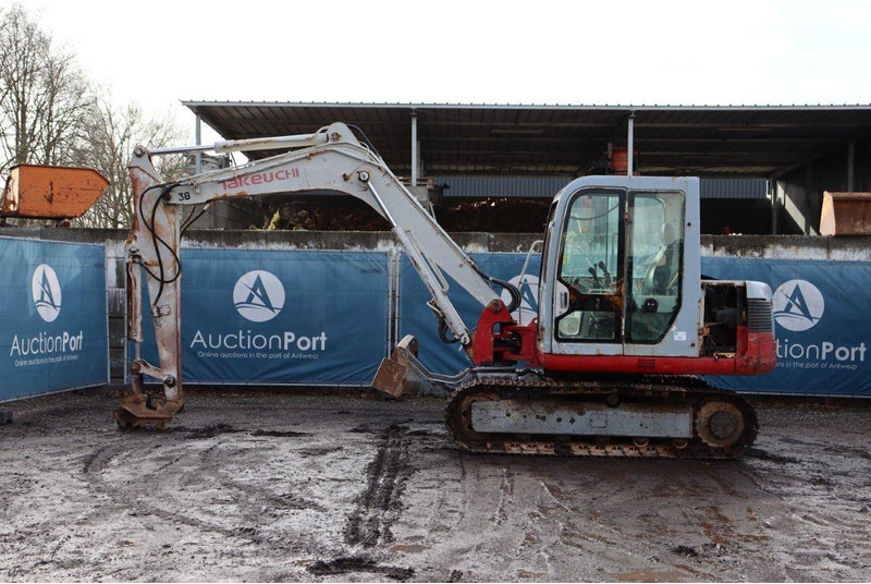 Takeuchi TB175 - Pelle sur chenille: photos 2 Takeuchi TB175 - Pelle sur chenille: photos 2