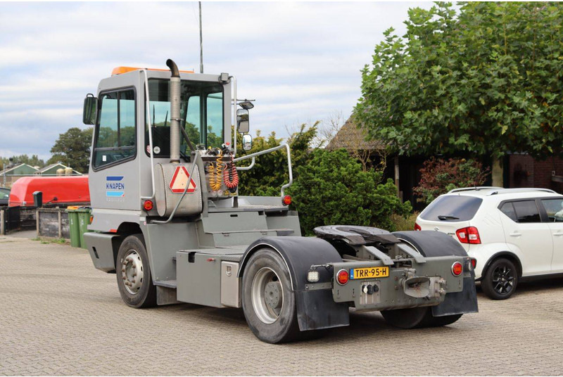 Terberg YT182 - Tracteur portuaire: photos 4 Terberg YT182 - Tracteur portuaire: photos 4