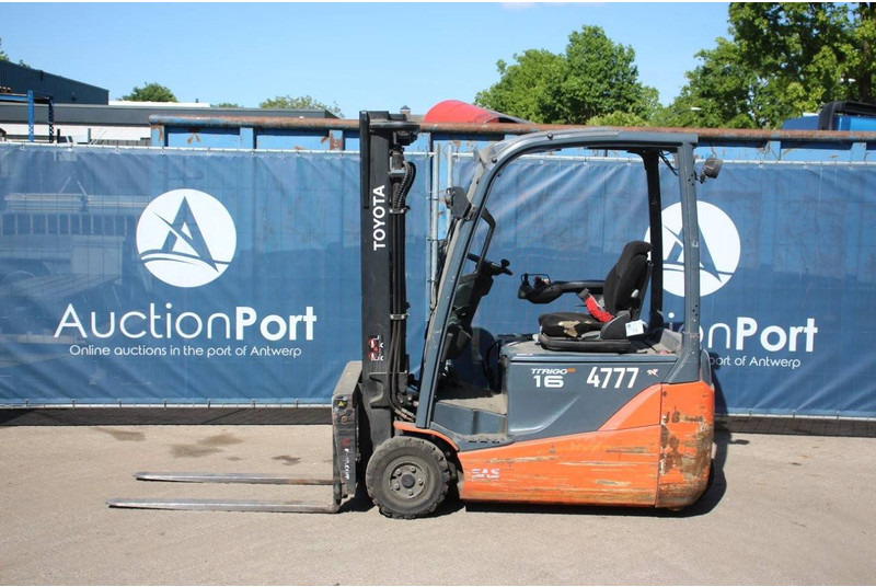 Toyota 8FBE16T - Chariot élévateur électrique: photos 2 Toyota 8FBE16T - Chariot élévateur électrique: photos 2