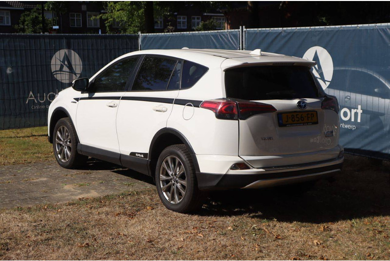 Toyota RAV4 - SUV: photos 4 Toyota RAV4 - SUV: photos 4