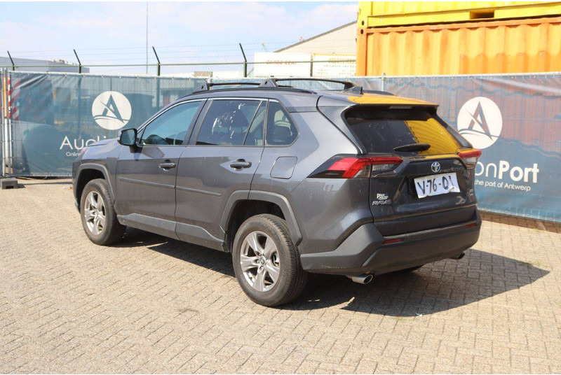Toyota RAV4 XLE AWD - Berline: photos 4 Toyota RAV4 XLE AWD - Berline: photos 4