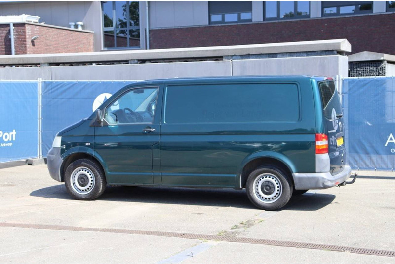 Volkswagen Transporter T5 - Fourgon utilitaire: photos 3 Volkswagen Transporter T5 - Fourgon utilitaire: photos 3