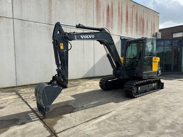 Volvo EC60C - Pelle sur chenille: photos 1 Volvo EC60C - Pelle sur chenille: photos 1