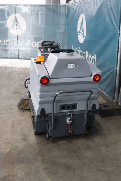 Westfield S1250 - Balayeuse de voirie: photos 4 Westfield S1250 - Balayeuse de voirie: photos 4