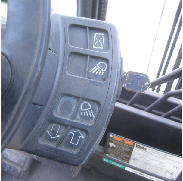 Chariot élévateur à gaz Yale GLP20LX: photos 10