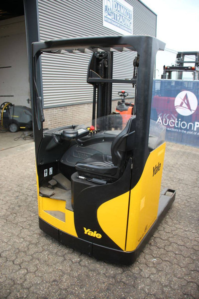 Yale MR14 - Chariot à mât rétractable: photos 5 Yale MR14 - Chariot à mât rétractable: photos 5