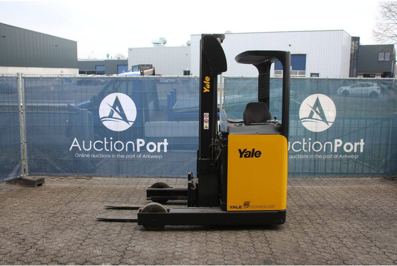 Yale MR16 - Chariot à mât rétractable: photos 2 Yale MR16 - Chariot à mât rétractable: photos 2