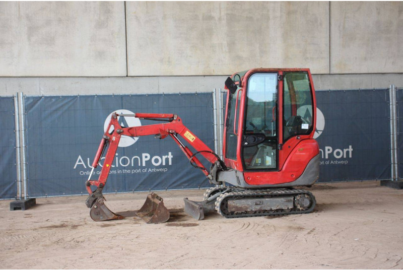 Yanmar SV15 - Mini pelle: photos 1 Yanmar SV15 - Mini pelle: photos 1